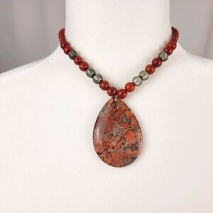 Hand-Made Beaded Chocker Necklace with Statement Stone Pendant (Rust)